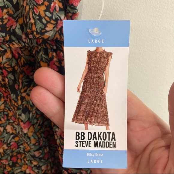 BB Dakota by Steve Madden Sz  L Ditsy Tiered Ruffled Neck Sleeve Midi Dress NEW - Picture 8 of 16